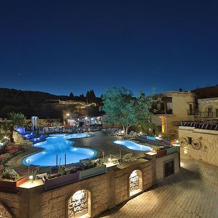 Holiday Cave Hotel 格雷梅 外观 照片