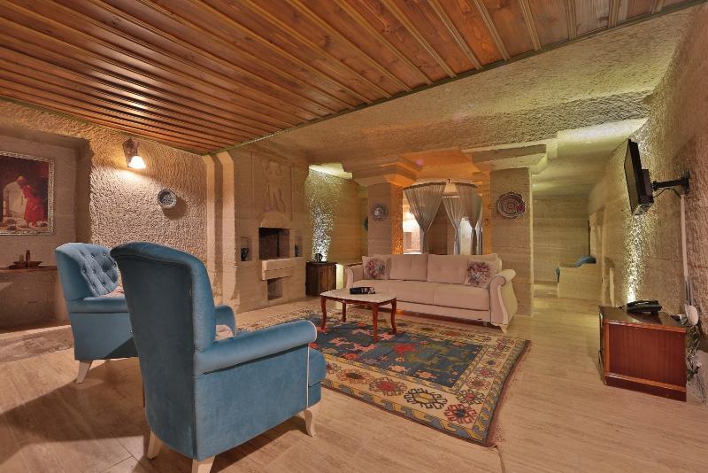 Holiday Cave Hotel 格雷梅 外观 照片