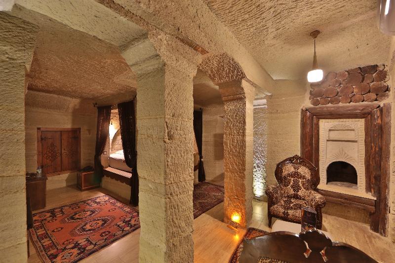 Holiday Cave Hotel 格雷梅 外观 照片