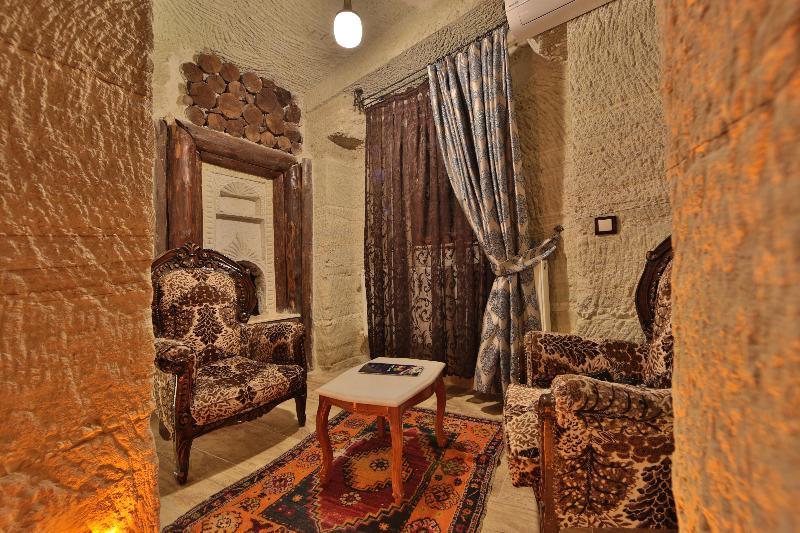 Holiday Cave Hotel 格雷梅 外观 照片