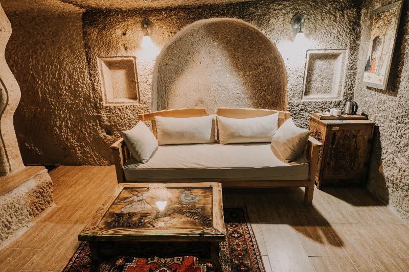 Holiday Cave Hotel 格雷梅 外观 照片